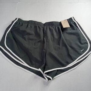 Nike Tempo Plus Size‎ Dri-Fit Running Athletic Shorts Women's 3X Gray 847761-060